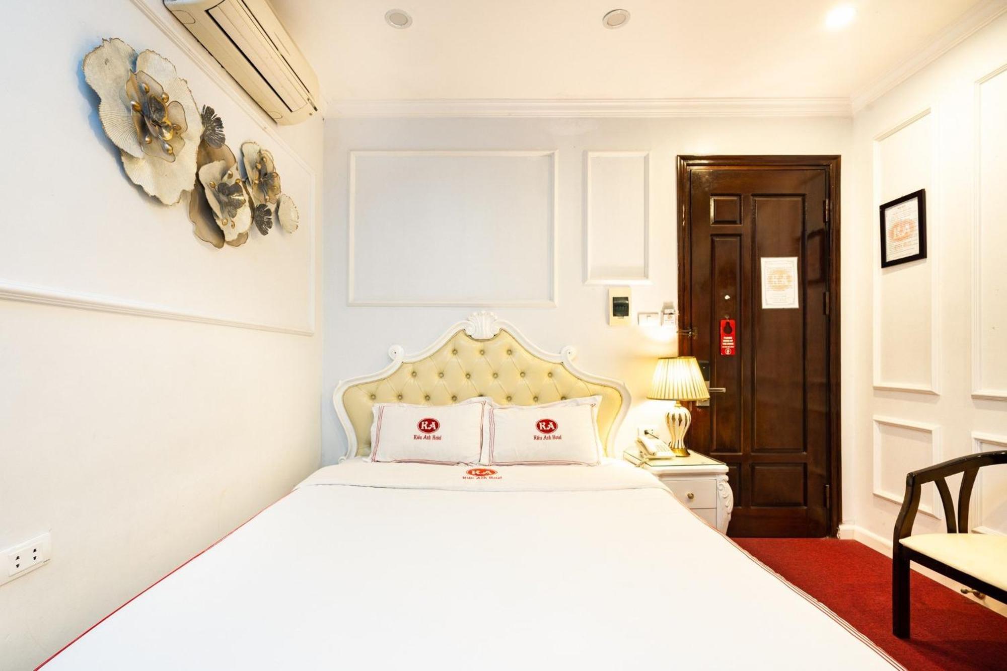 Kieu Anh Hotel - 81 Trung Kinh - By Bay Luxury Ханой Экстерьер фото