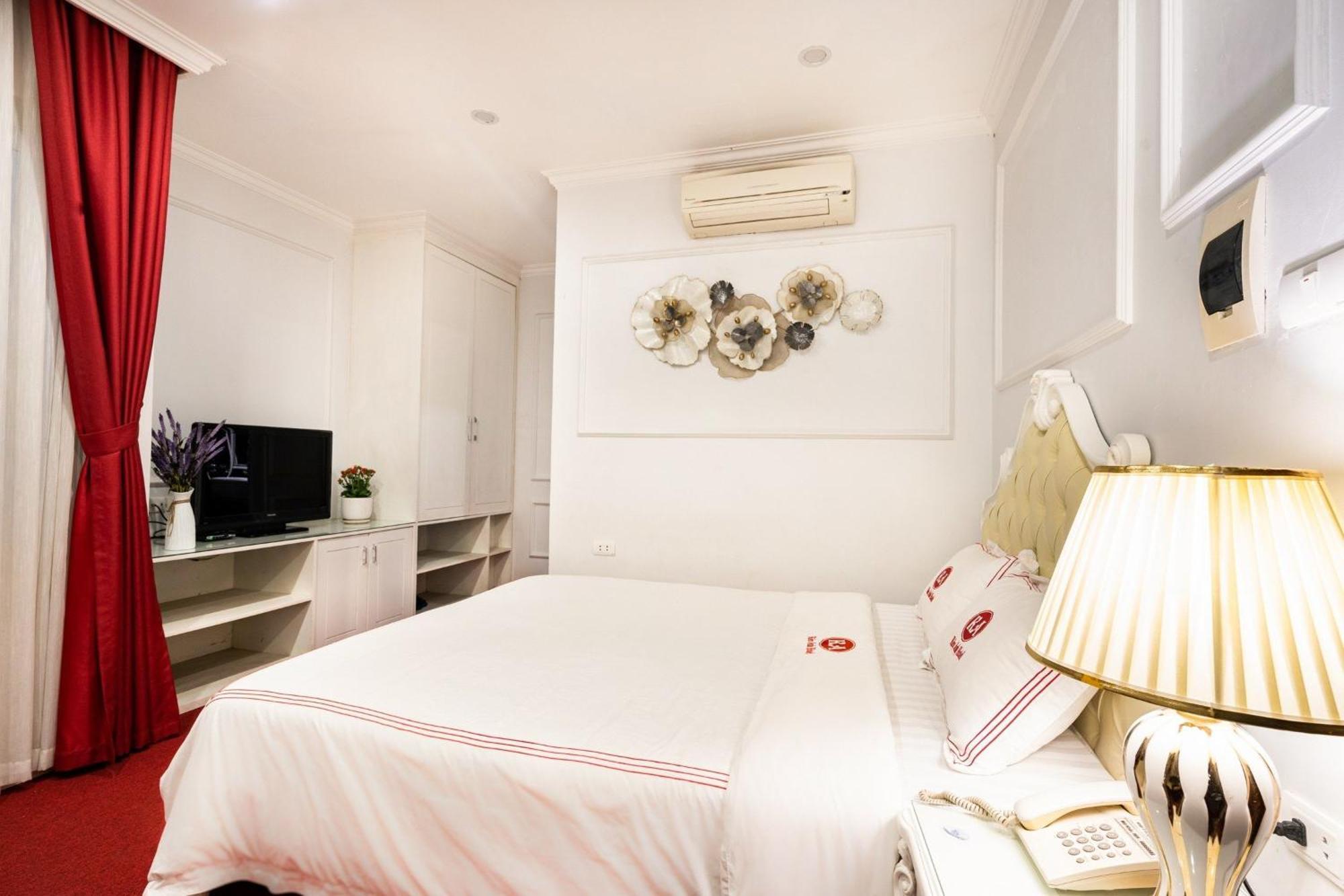 Kieu Anh Hotel - 81 Trung Kinh - By Bay Luxury Ханой Экстерьер фото